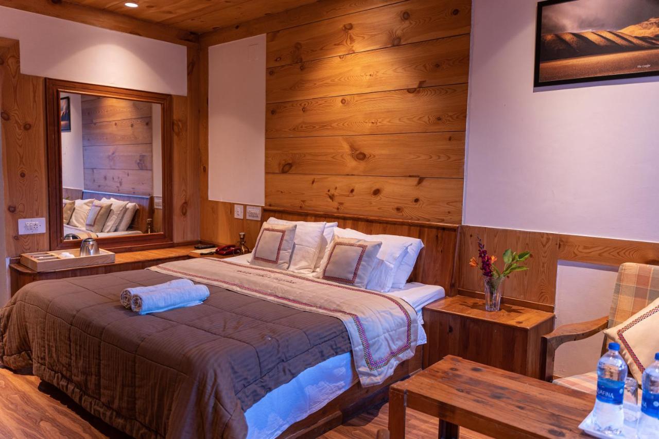 The Conifer Hotel Manali  Exterior photo