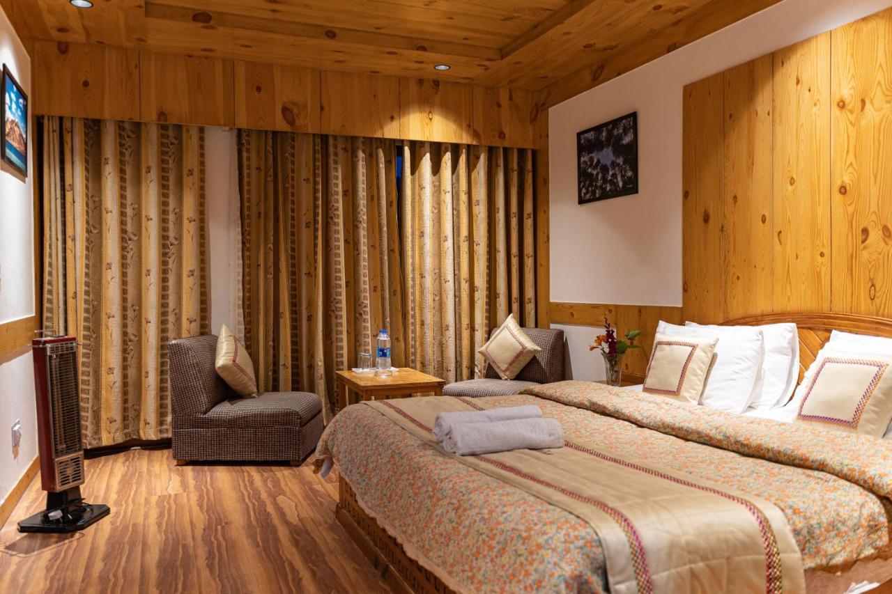 The Conifer Hotel Manali  Exterior photo