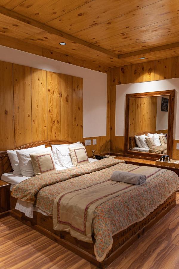 The Conifer Hotel Manali  Exterior photo