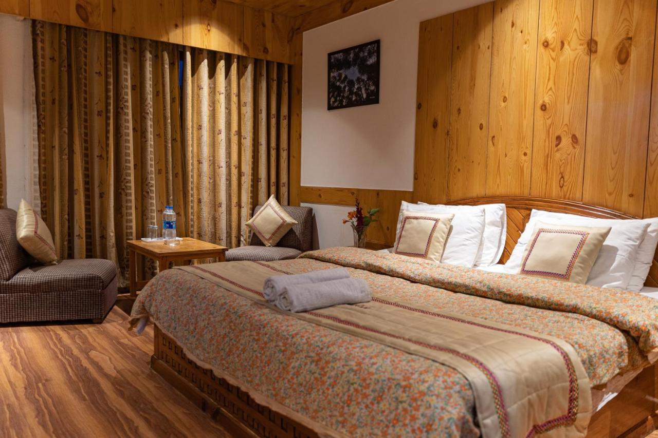 The Conifer Hotel Manali  Exterior photo