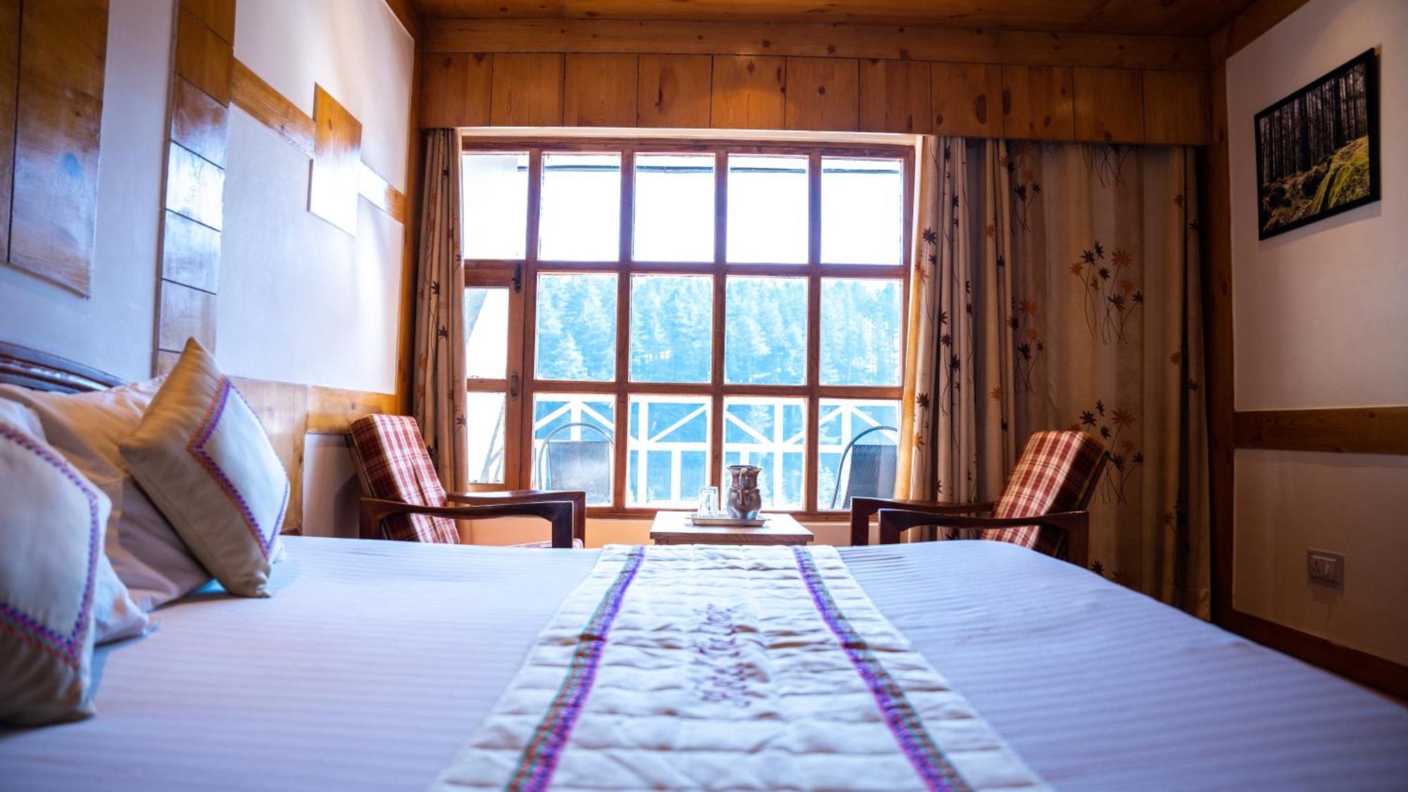 The Conifer Hotel Manali  Exterior photo