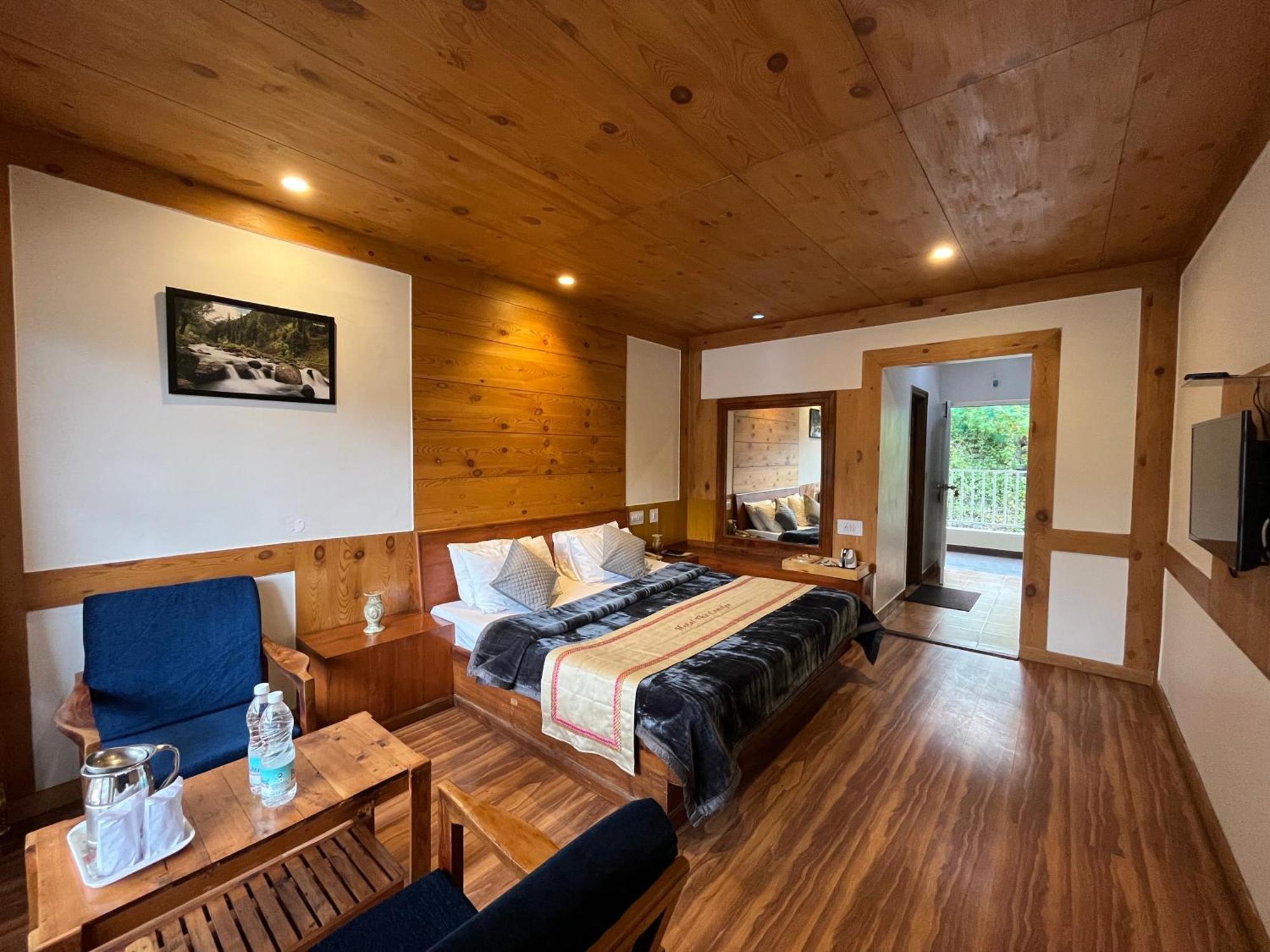 The Conifer Hotel Manali  Exterior photo