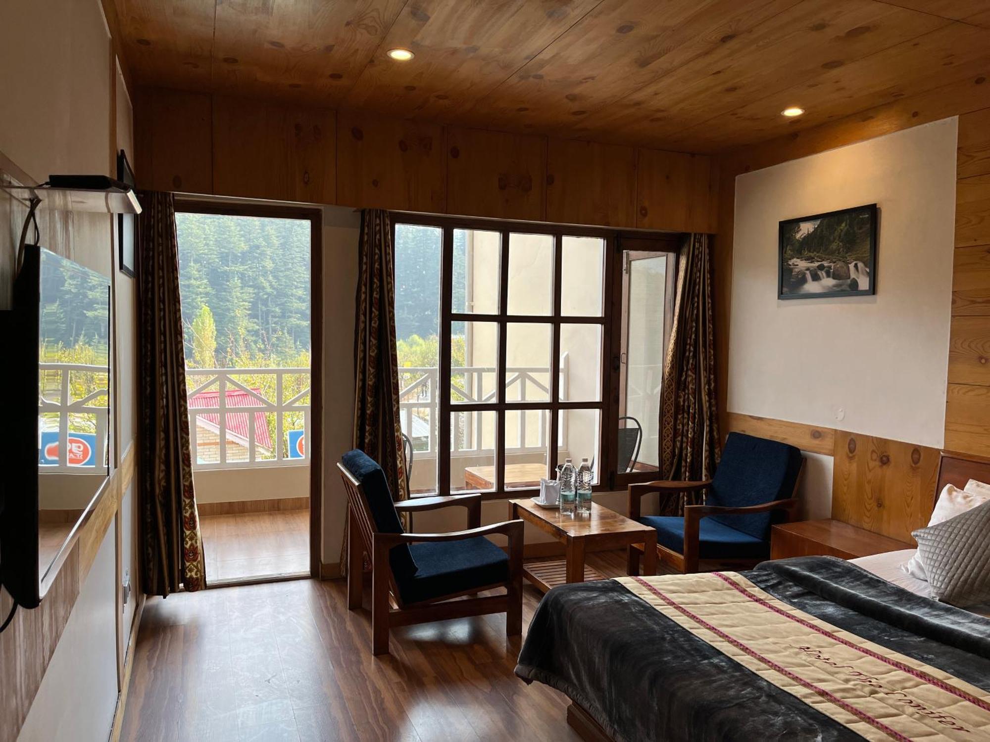 The Conifer Hotel Manali  Exterior photo